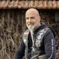 Member : G&uuml;